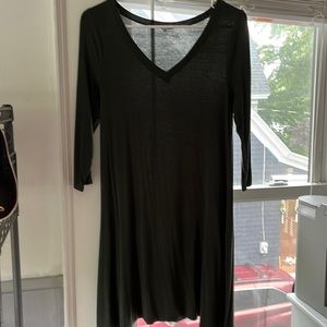 Long sleeve green T-shirt dress